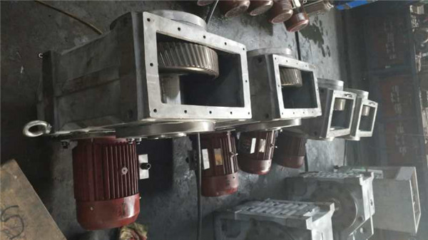 VEMTE減速機(jī)電機(jī)廠家 (87) VEMTE減速機(jī)電機(jī)廠家 (87)