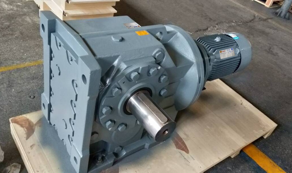 焊接變位機(jī)減速機(jī),5.5KW減速機(jī),5.5齒輪減速電機(jī),四大系列減速機(jī) 焊接變位機(jī)減速機(jī),5.5KW減速機(jī),5.5齒輪減速電機(jī),四大系列減速機(jī)