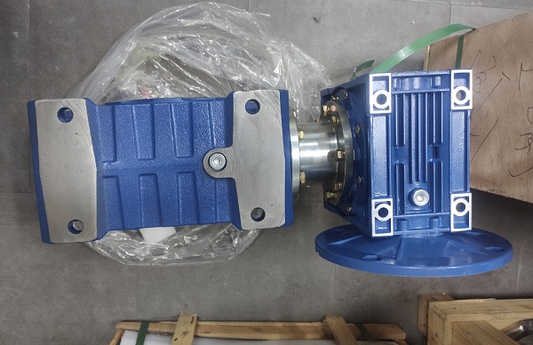 紡織機(jī)械減速機(jī),蝸輪蝸桿減速機(jī),200NM減速機(jī),電機(jī)減速器 紡織機(jī)械減速機(jī),蝸輪蝸桿減速機(jī),200NM減速機(jī),電機(jī)減速器