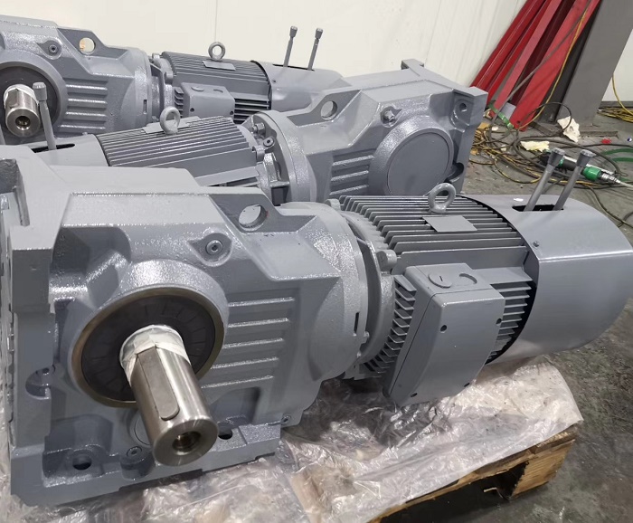 40比減速機(jī) 40比減速機(jī)