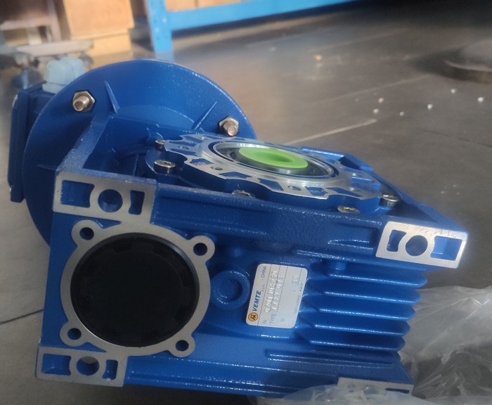 輸送設(shè)備減速機(jī) 輸送設(shè)備減速機(jī)