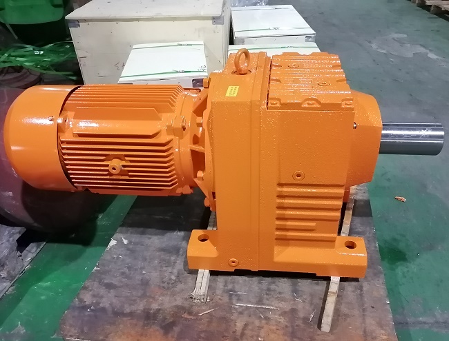 帶動負(fù)載100T減速機(jī) 帶動負(fù)載100T減速機(jī)