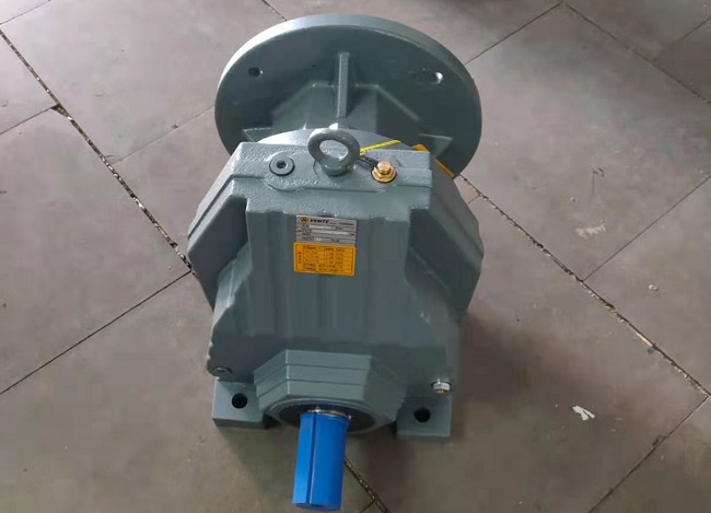 帶動36T噸的減速機,提升機減速機,35000W伺服電機減速機 帶動36T噸的減速機,提升機減速機,35000W伺服電機減速機