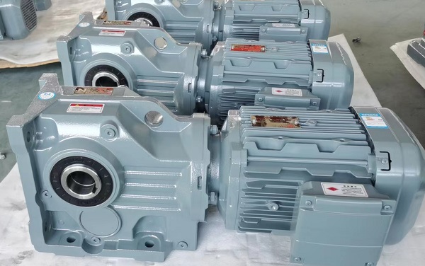 4.2KW電機(jī)含減速機(jī),4200W減速機(jī)帶電機(jī)型號選型